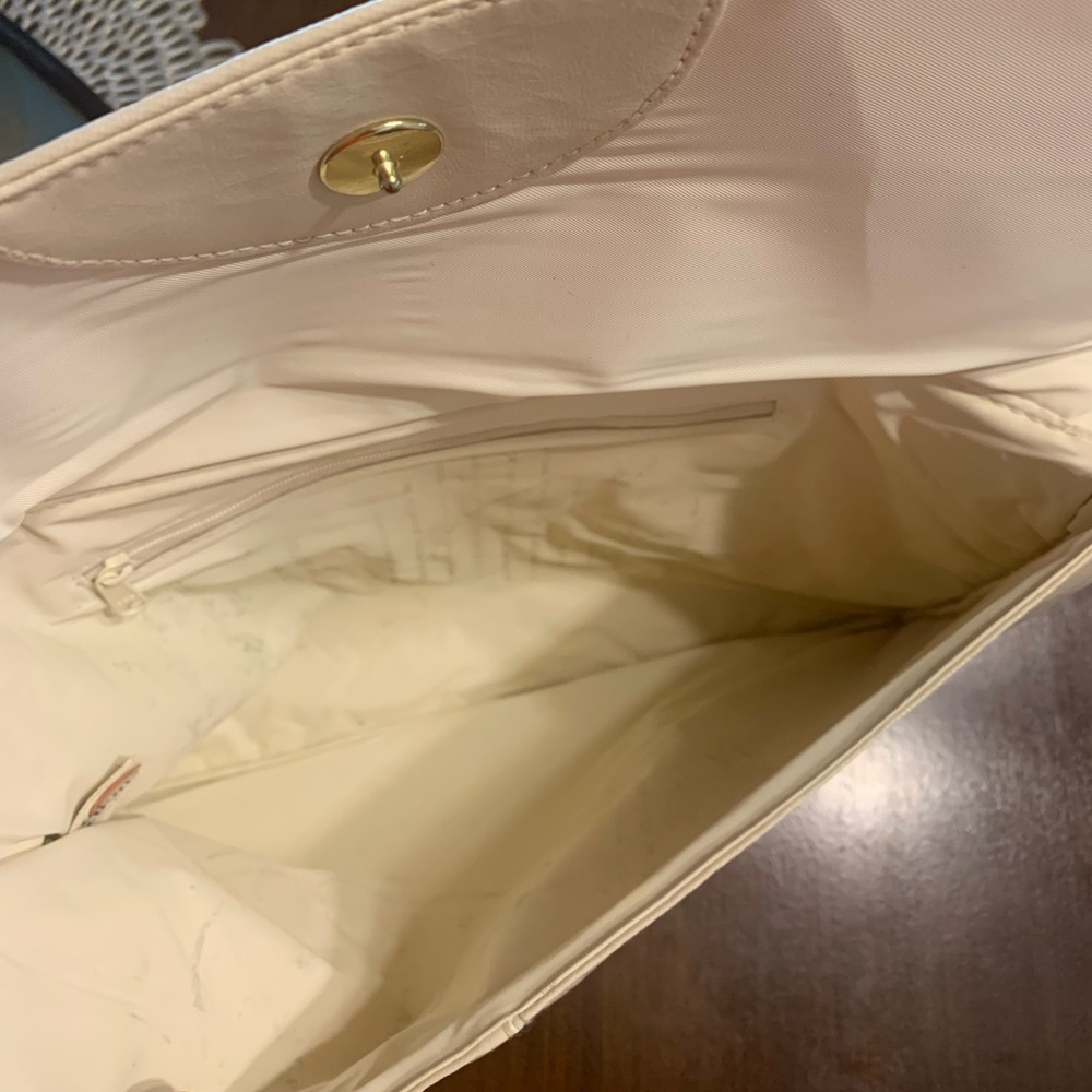 Purse - Picture 2 of 3